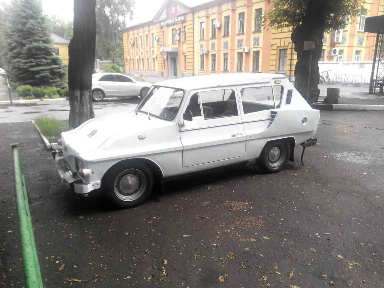Новость - События - Ретро Запорожье: горожане показывают фото редкого автомобиля
