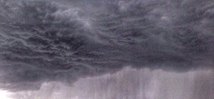 У мережі з'явились фото страшного  смерчу на Львівщині