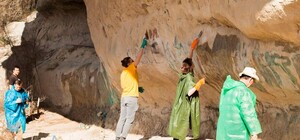 В Крыму активисты начали восстанавливать пещерные города [Фото]