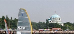С 12 по 17 октября в Крыму пройдут международные соревнования по виндсерфингу