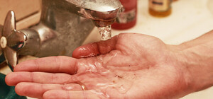 Вода со вкусом канализации: что течет из кранов днепрян