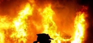 На Львівщині палає деревообробний цех