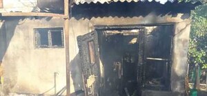 Пожар в Саках: спасатели вытаскивали через окна погорельцев без сознания