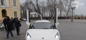 Необычное авто удивило одесситов: опубликовано фото