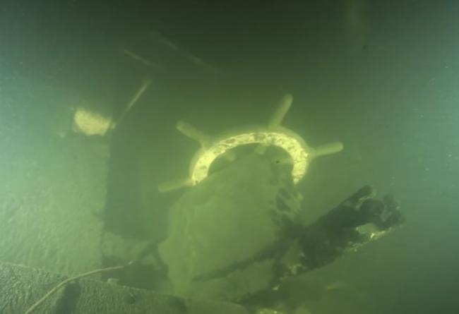Новость - События - В Запорожье на дне водохранилища нашли затонувшую яхту