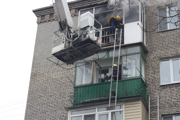 Новость - События - Вот так сюрприз: в сгоревшей квартире на Иванова обнаружили нарколабораторию