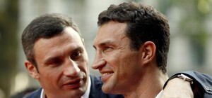 Зашел в гости: Виталий Кличко проведал брата в Лондоне