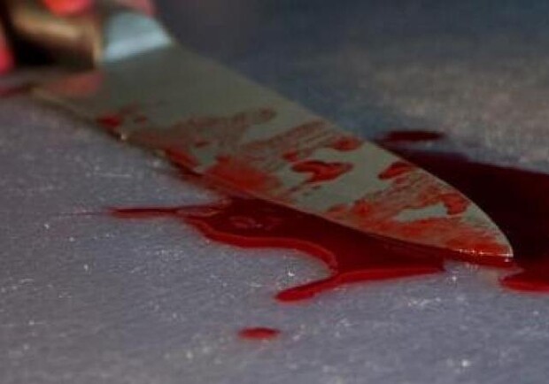 Новость - События - Харакири по-запорожски: мужчина ударил себя ножом в живот