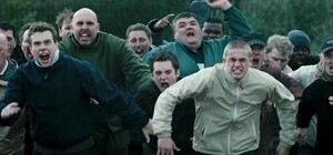 Не добро пожаловать: фаны Днепра устроили драку в Демне на матче Кубка Украины