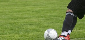 Первая победа: Металлург выиграл в первом домашнем футбольном матче