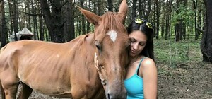 Путешествие Катрин: на Трухановом острове украли лошадь с меткой на лбу