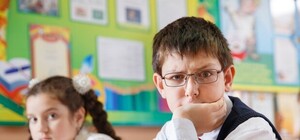 В горсовете Запорожья решили бороться с недобросовестными школьниками