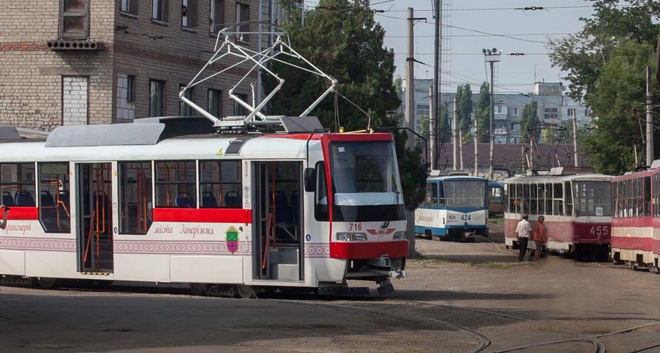 Новость - Транспорт и инфраструктура - Четвертый пошел: на маршрут пустят очередной трамвай запорожского производства