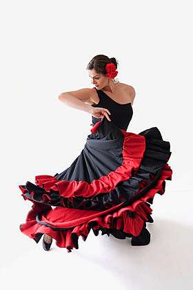 Секретами фламенко с запорожцами поделится профессиональный танцор
Фото http://www.gazeta.lv/