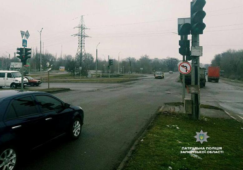 Новость - События - Внимание водителям: патрульные предупреждают о новых знаках в Шевченковском районе