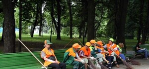 Золота мітла: стартувало голосування за найкращого двірника Львова