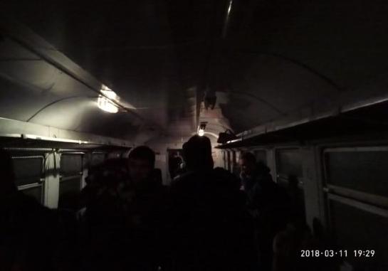 Новость - События - В темноте и холоде: запорожцы пожаловались на условия в электричках