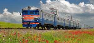 Смотри расписание: из Харькова на Троицу назначены дополнительные поезда