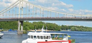 В Киеве запускают прогулочные речные трамвайчики. Сколько это стоит и какой маршрут