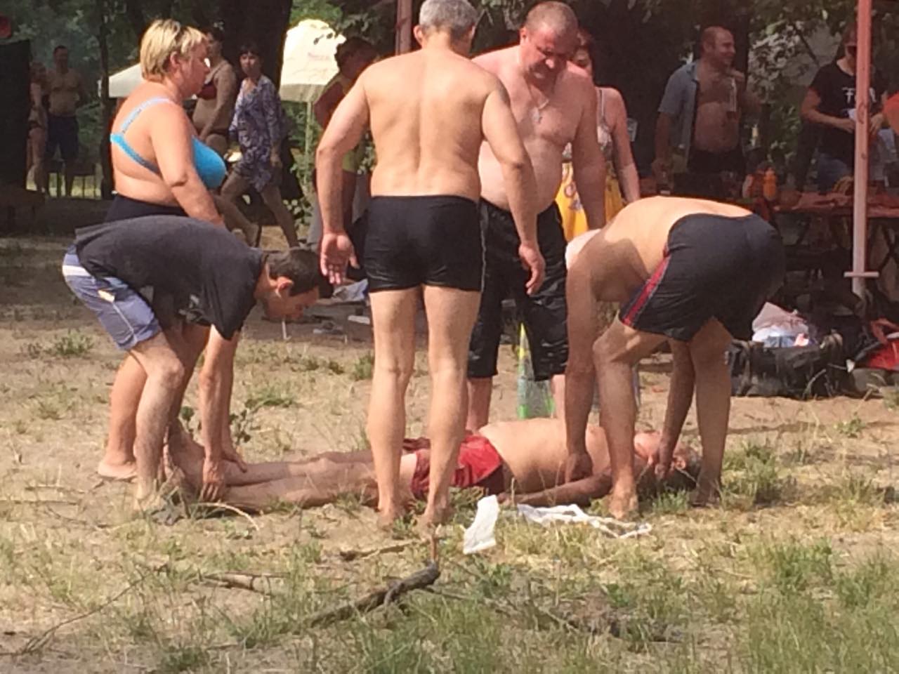 На пляже в Запорожье подрались отдыхающие. фото: "Акцент"
