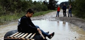 Васю, давай весло: школярі з Львівщини зняли вірусне відео про дорогу до школи