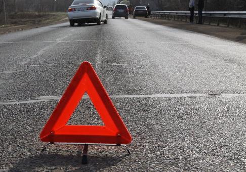Новость - События - Не поделили дорогу: в Бердянске столкнулись легковушка и автобус, пострадали четыре человека