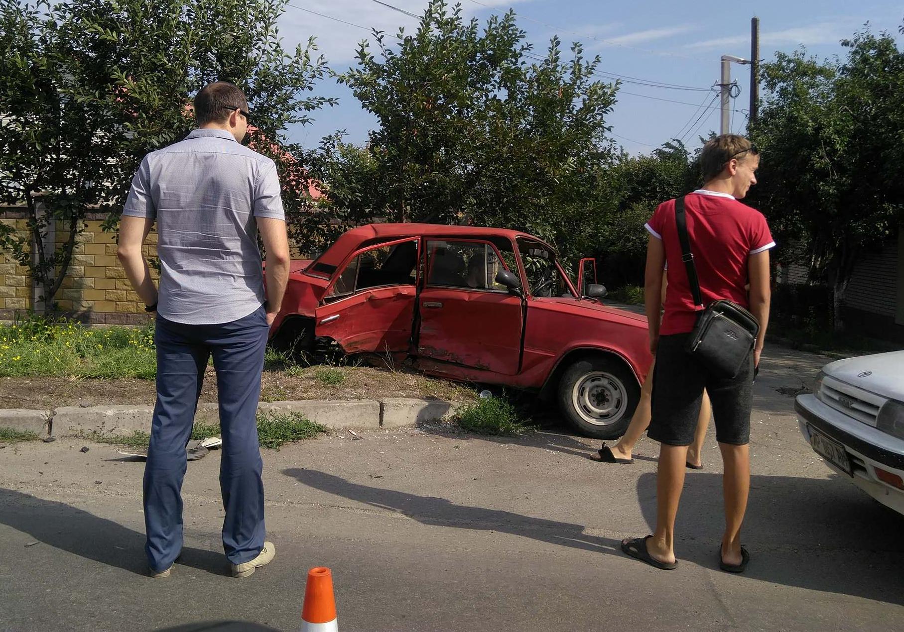 Новость - События - ДТП на Шевченковском: столкнулись две легковушки, на месте работает полиция
