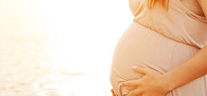 Ох уж это море: на пляже в Отраде женщина родила двойню, а на Чкаловском чуть не погиб одессит