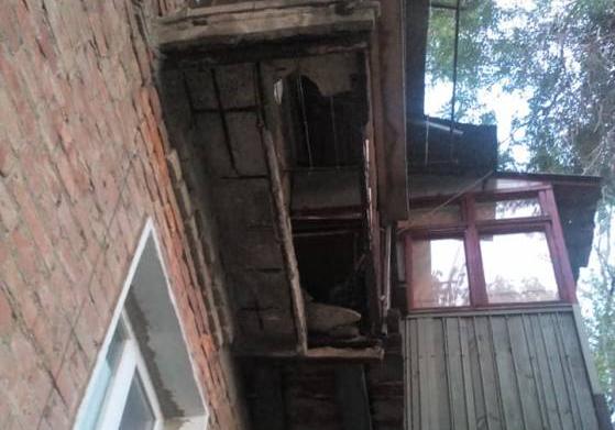 Новость - События - Ушел из-под ног: в Днепровском районе обвалился балкон, пострадала женщина