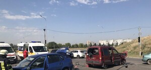 Двоих увезли в больницу: подробности ДТП на Бабурке