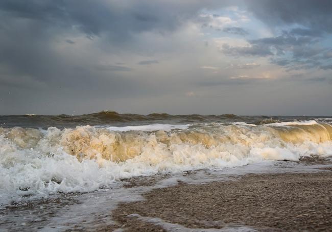 Шторм на Азовском море | Фото: yuris-design.io.ua