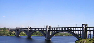 Сегодня ночью  перекроют движение на мосту Преображенского 