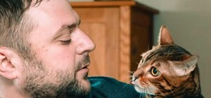 Милота: кот заммэра Днепра стал звездой интервью (видео)