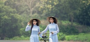 Голод - не тетка: по Глевахе ночью бродили вьетнамцы и просили у местных жителей еду