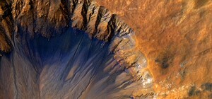 Провалля серед вулиці: автомобіль львів’янина потрапив у пастку