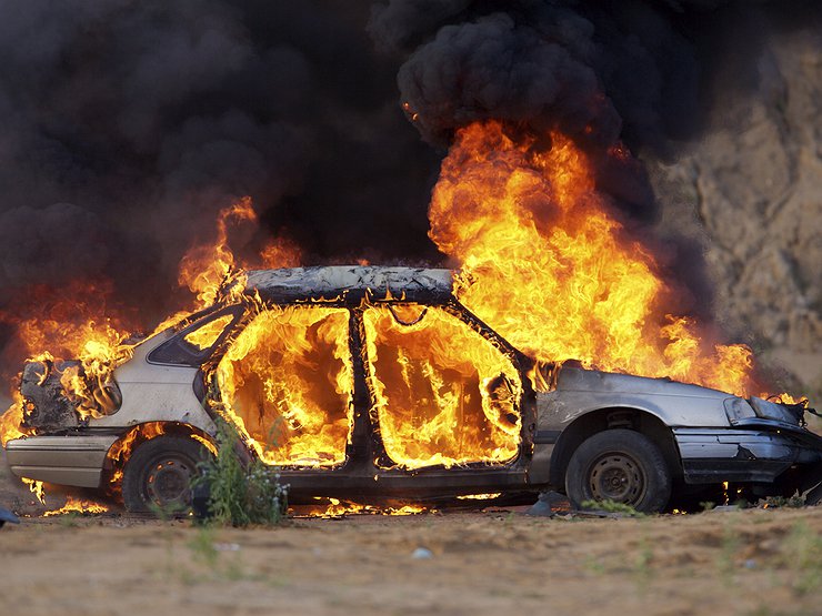 Новость - События - Дотла: в центре Запорожья сгорело авто чиновника