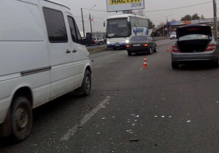 Новость - События - Вылетел на встречную: на Набережной магистрали столкнулись два автомобиля (ФОТО)