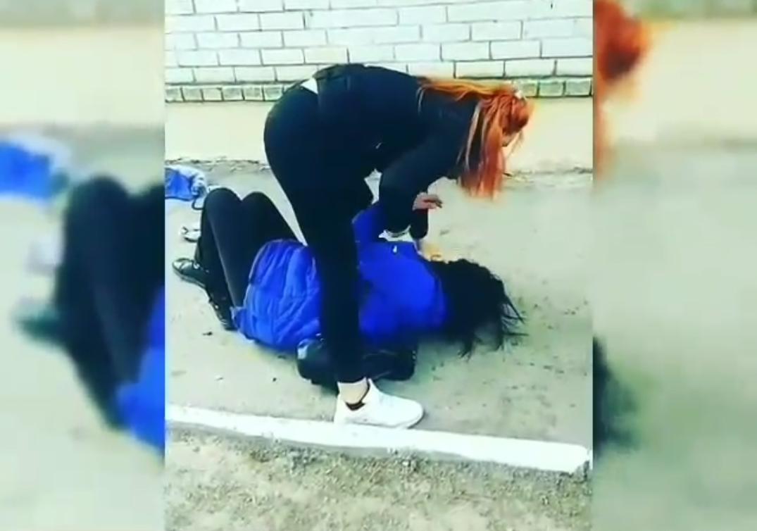 Новость - События - Жестокое избиение: студентка ПТУ напала на девушку и похвасталась видеозаписью в Instagram