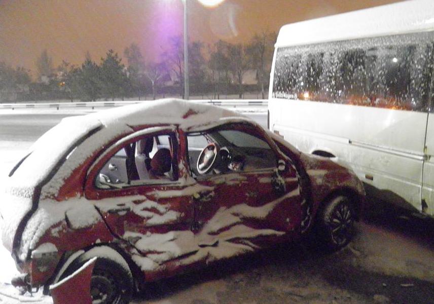 В Запорожье в ДТП с маршруткой погиб ребенок. фото: Нацполиция