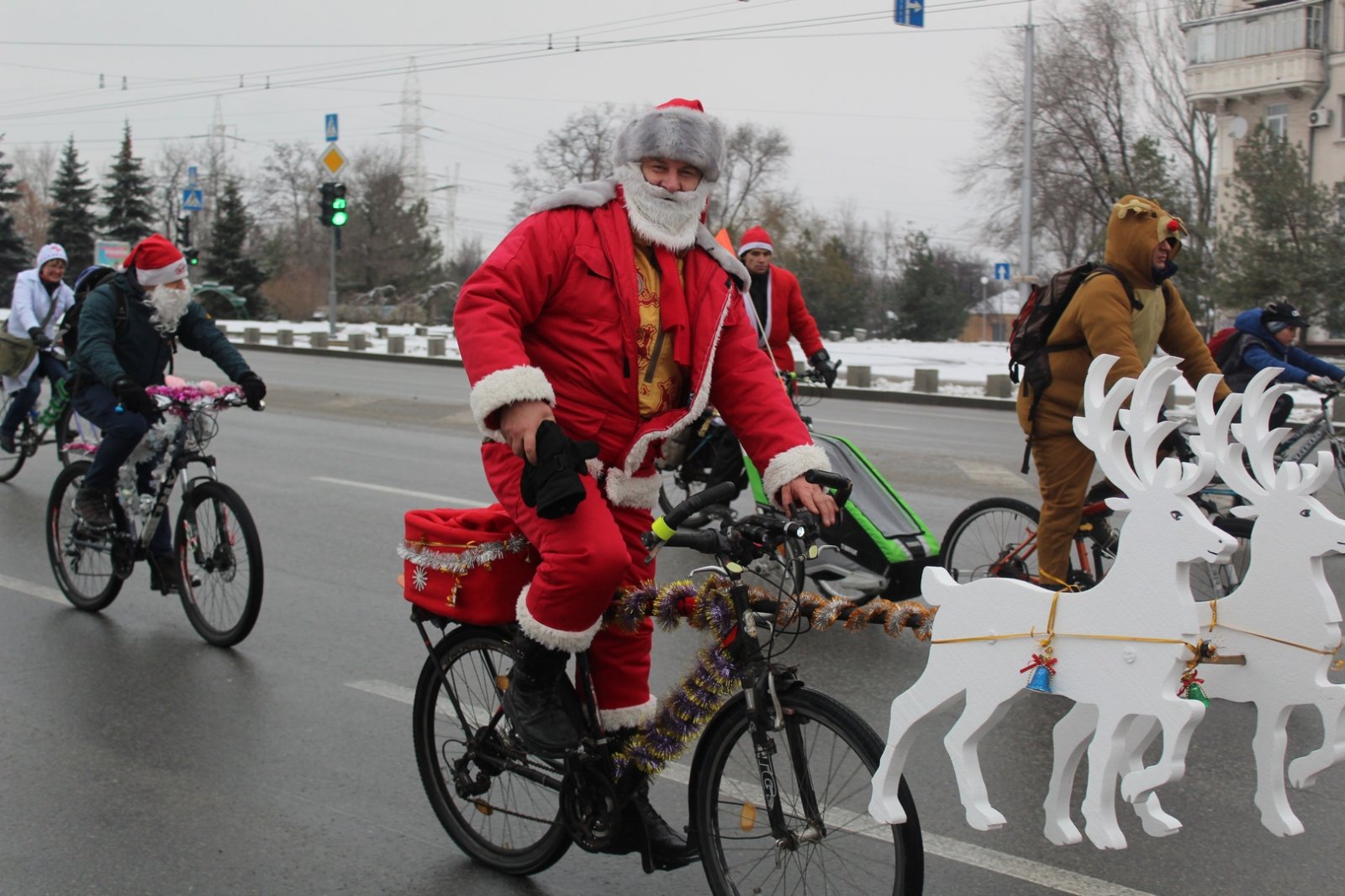 Новогодний велопробег в Запорожье. Фото: www.panoptikon.org.
