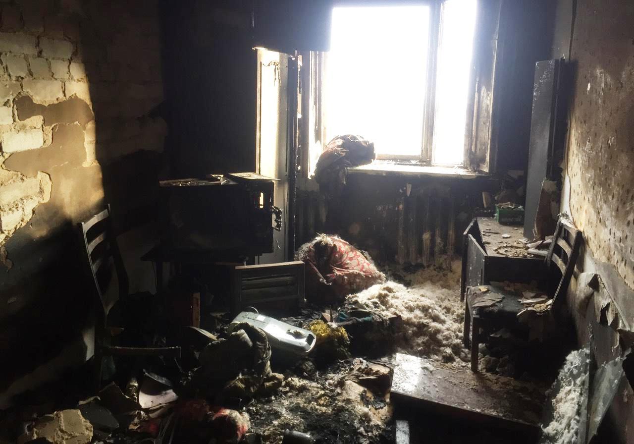 Новость - События - Смертельный пожар: в Коммунарском районе в квартире сгорели двое пенсионеров