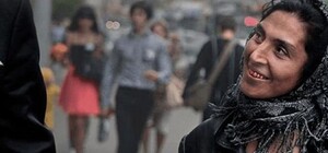 Нагадала: в центре Киева задержали цыганку, гипнотизирующую прохожих