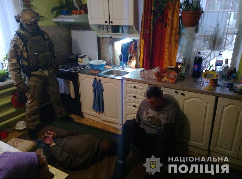 Новость - События - Как в боевике: КОРД штурмовал дом криминального авторитета
