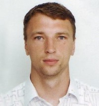 Арбитр второй категории Анатолий Жабченко.
Фото www.fcmetalurg.com.