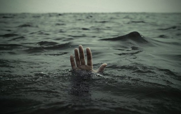 Новость - События - Не купайся там: в Бердянске нашли опасную воронку в море