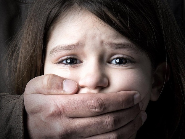 Мужчина изнасиловал 12-летнюю девочку. Фото: pixabay.com