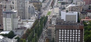 На бульваре Шевченко уберут забор-долгострой, который занимал тротуар