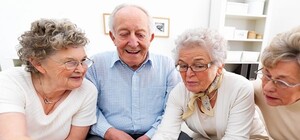 Репетитор, зооняня, таксист: кем работают и сколько получают харьковские пенсионеры