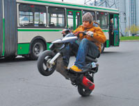 За прошлый год задержано 100 пьяных подростков на скутерах и мопедах
Фото http://www.objectiv.tv