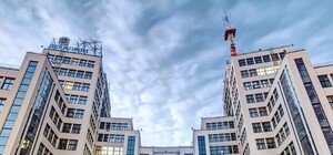 108 метров над землей: на крыше Госпрома сегодня выступит диджей